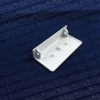 Fogantyú, elpárajtó (eredeti) INDESIT hűtőgép / RENDELÉSRE