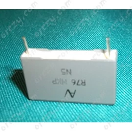 7,2 uF 2000V Kondenzátor, furatszerelt, mini hiradástechnika /RENDELÉSRE